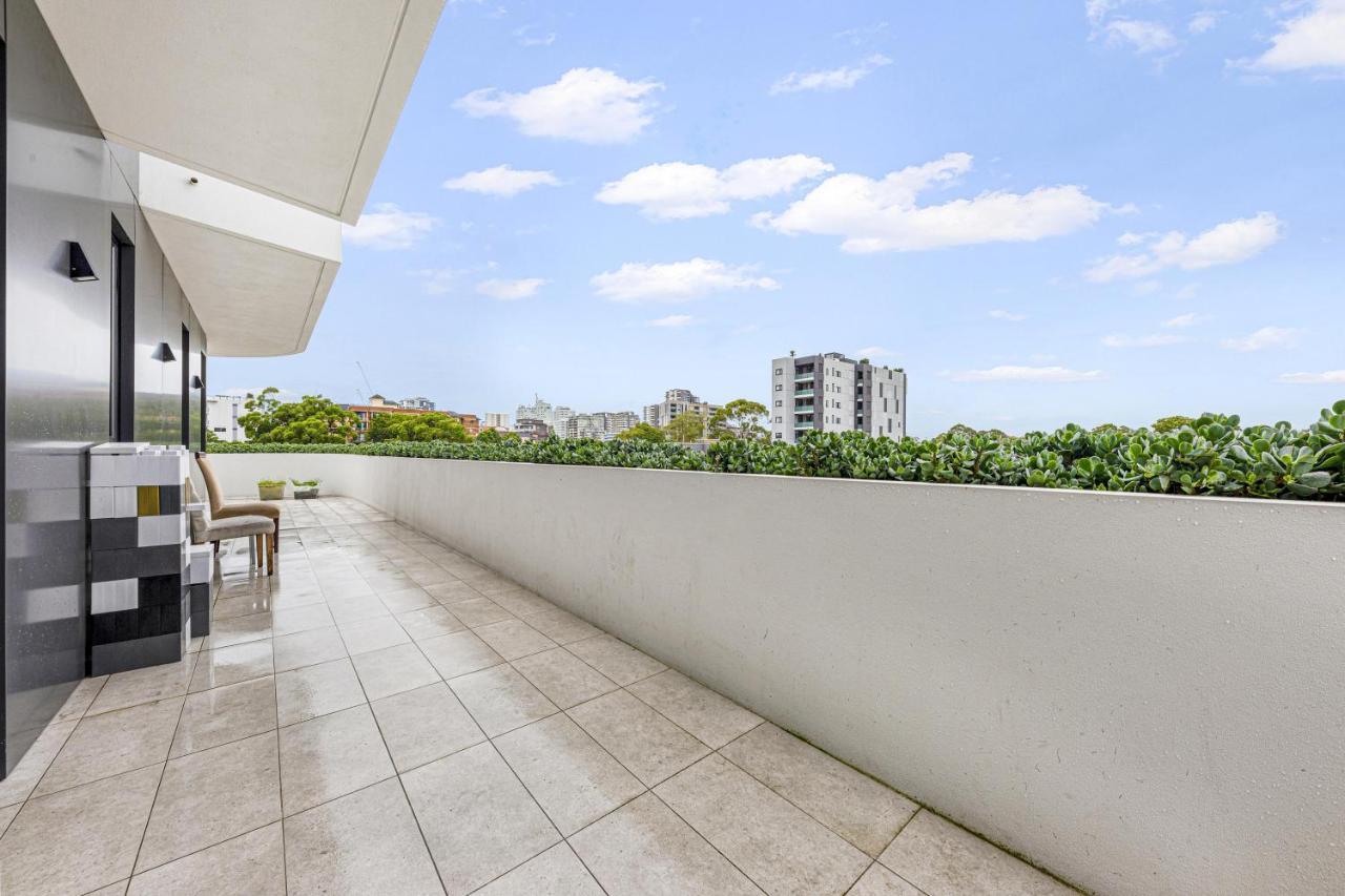 Studio For Long Term Tenants In Strathfield Cbd Сідней Екстер'єр фото